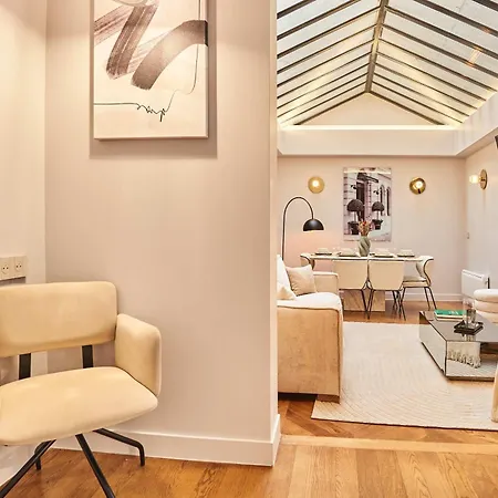 - Ponthieu - Elysees Paris