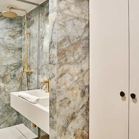 Apartment - Ponthieu - Elysees Paris