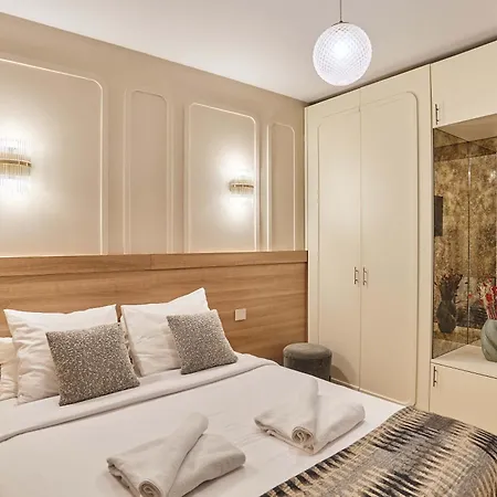 - Ponthieu - Elysees Paris