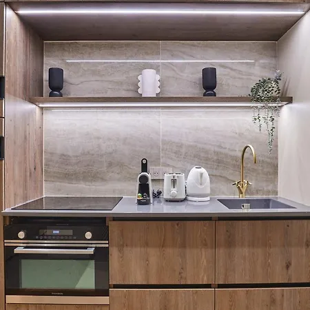 Lägenhet - Ponthieu - Elysees