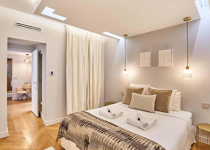 - Ponthieu - Elysees Apartmán *